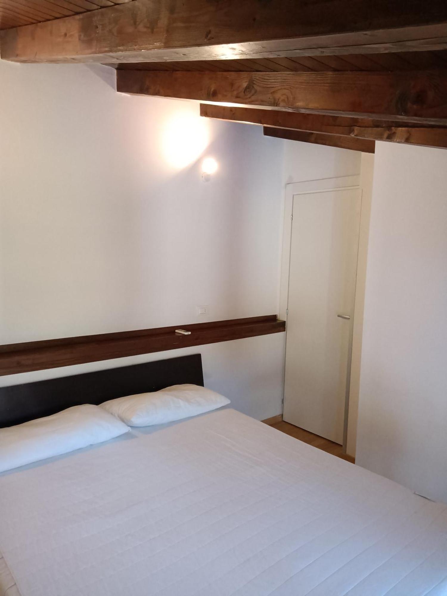 Oasi Holiday Home Toscolano Maderno Pokój zdjęcie